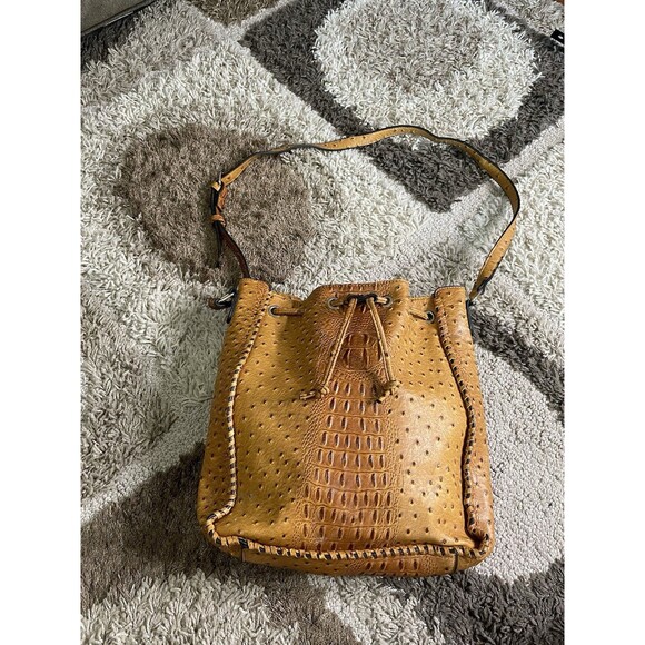 Leather Ostrich Print  Ladies Tan Brown Tote Hobo/Bucket Purse Crossbody - Picture 1 of 5